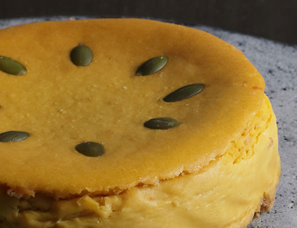 北海道産えびすかぼちゃのチーズケーキの表面
